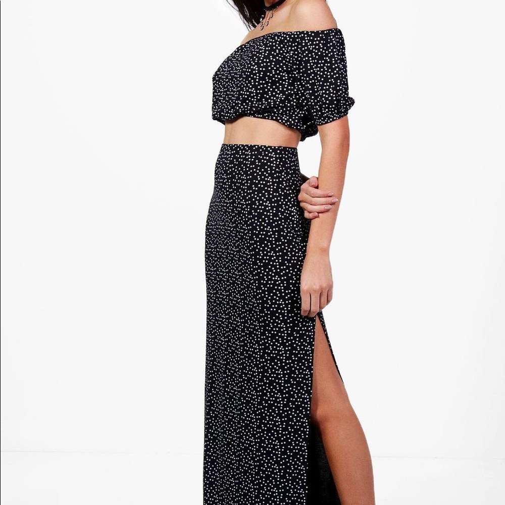 Boohoo b&w stars crop top and maxi skirt coord NWT